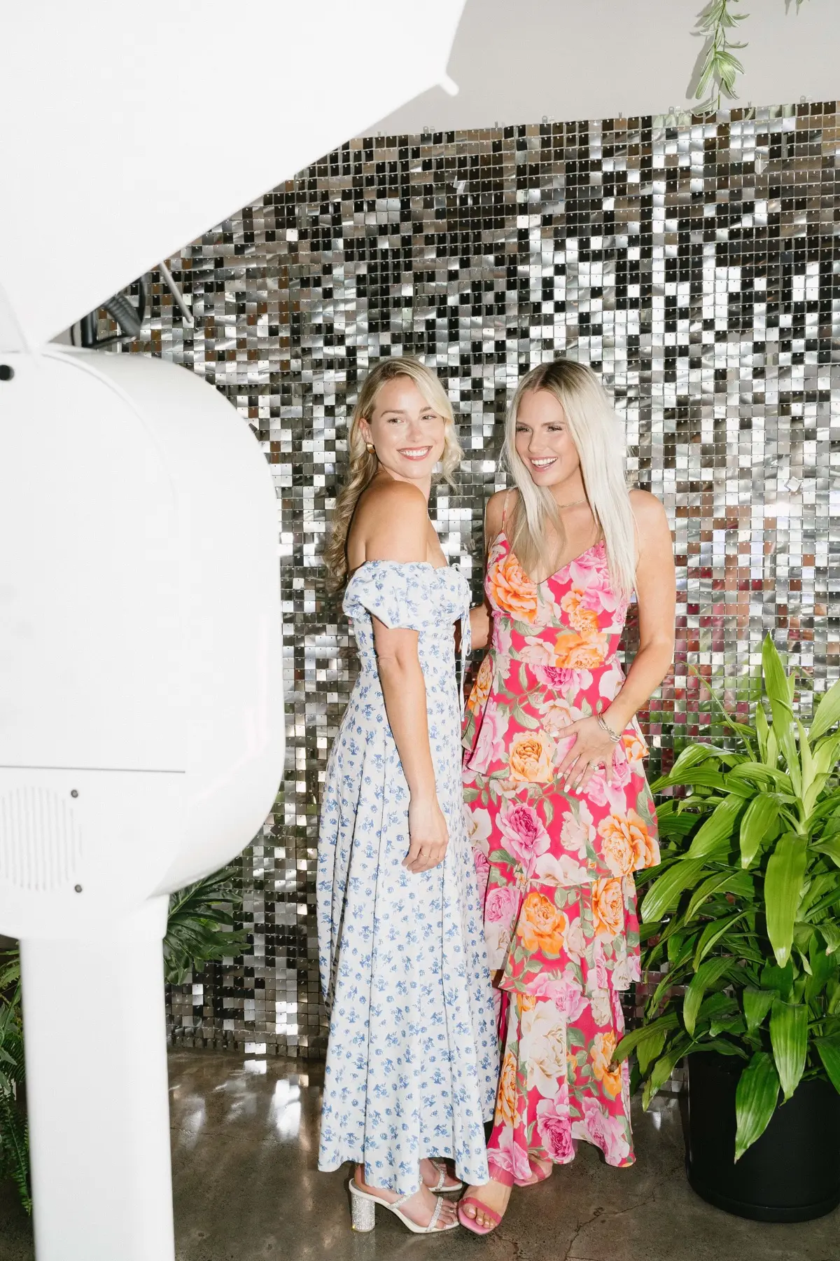 Cabina de Calidad Profesional en Los Angeles — Captured Celebrations