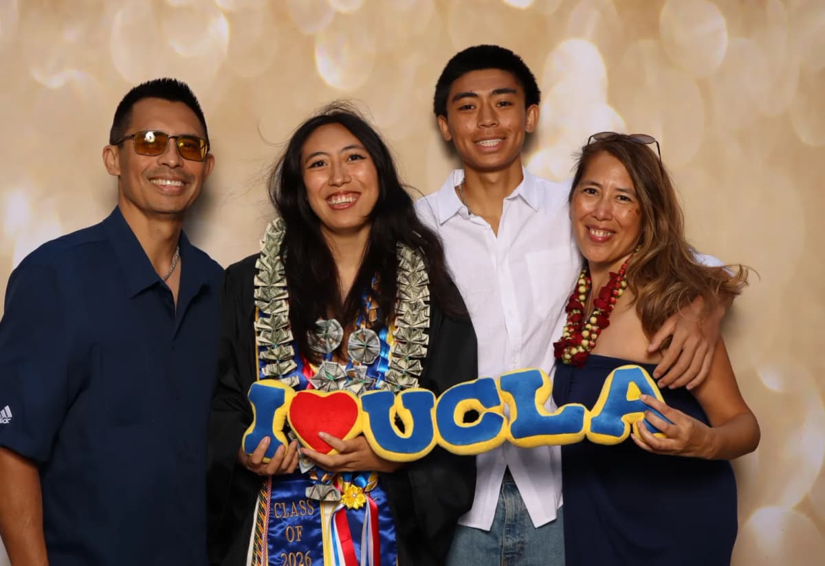 Captured Celebrations photo booth at Il Moro Restaurant in Los Angeles, CA — photo 1