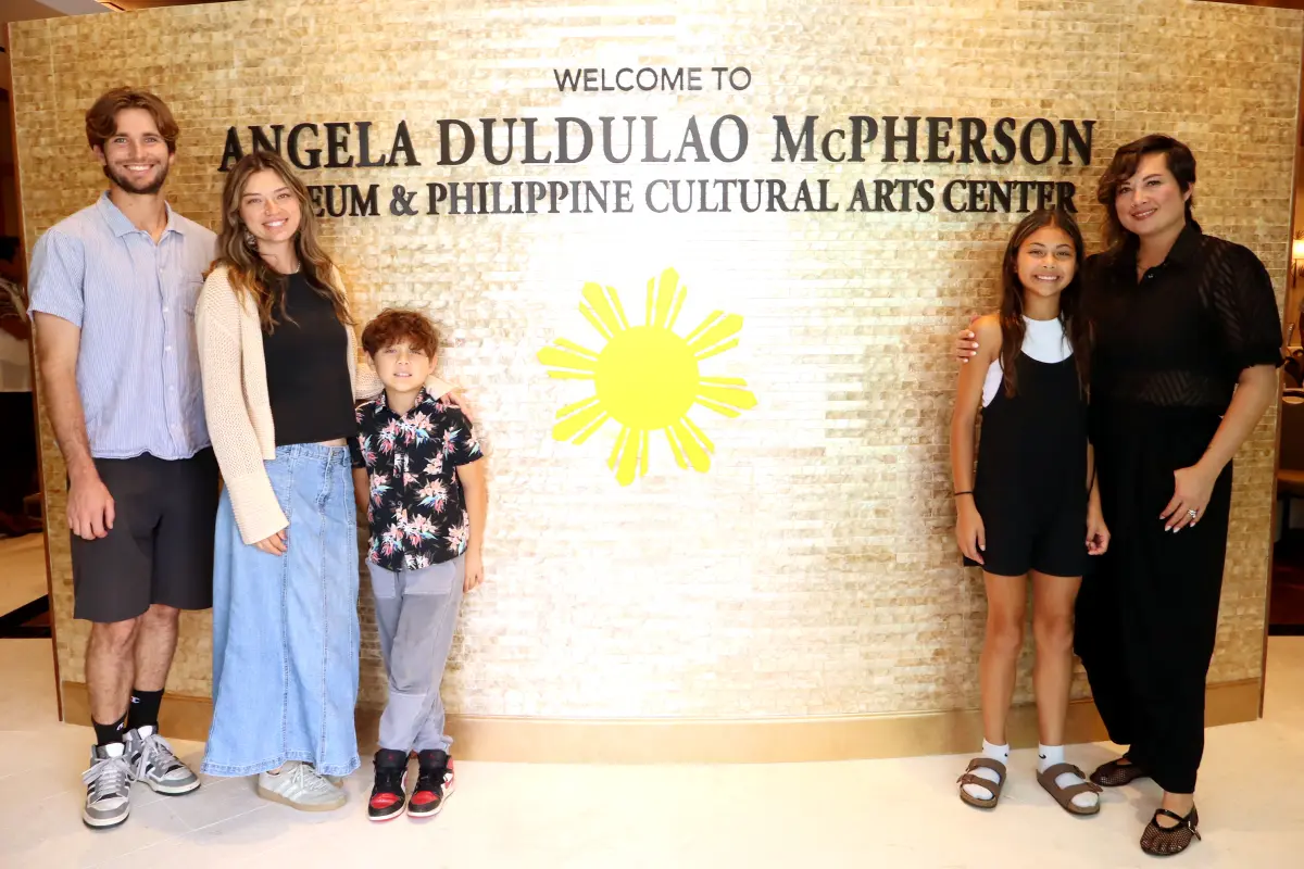 Captured Celebrations photo booth at Angela Duldulao McPherson Museum & Philippine Cultural Arts Center in Port Hueneme, CA — photo 1
